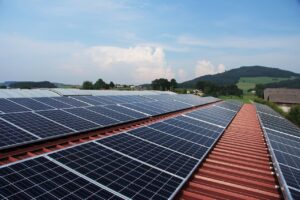 affitto tetti di centri di distribuzione per installazione fotovoltaica